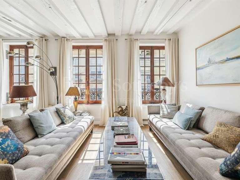 Appartement Paris 3e - 2 chambres - 89m²