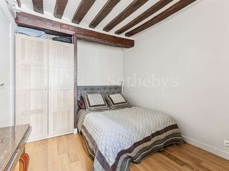 Appartement Paris 3e - 2 chambres - 89m²