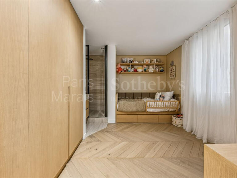 Appartement Paris 3e - 2 chambres - 74m²