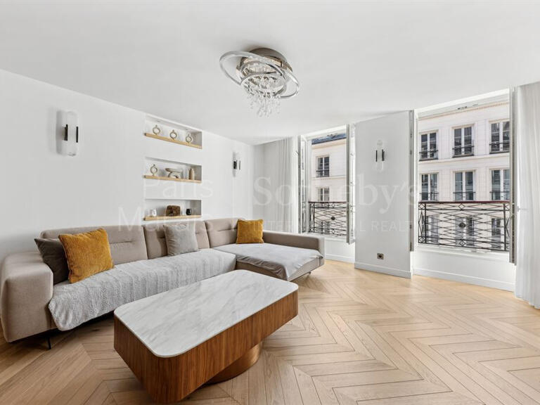 Appartement Paris 3e - 2 chambres - 74m²