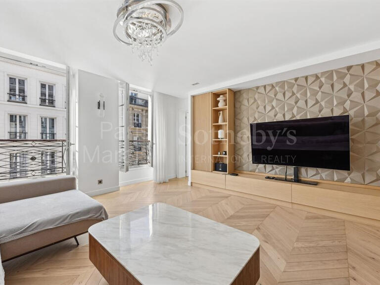 Appartement Paris 3e - 2 chambres - 74m²