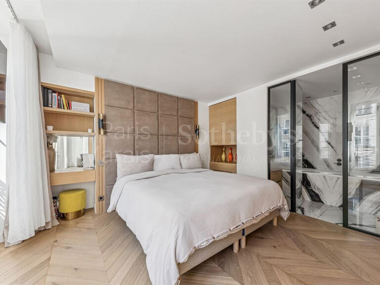 Appartement Paris 3e - 2 chambres - 74m²