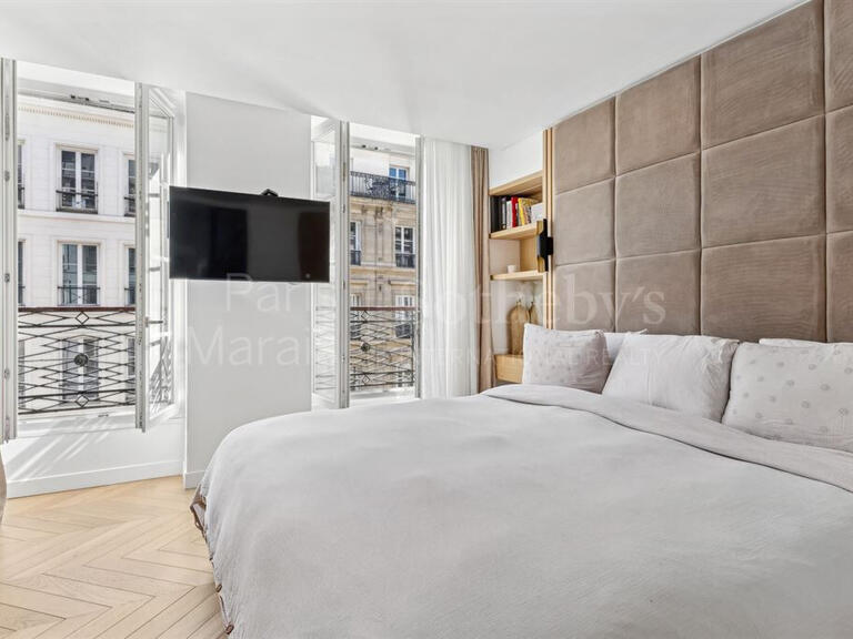 Appartement Paris 3e - 2 chambres - 74m²