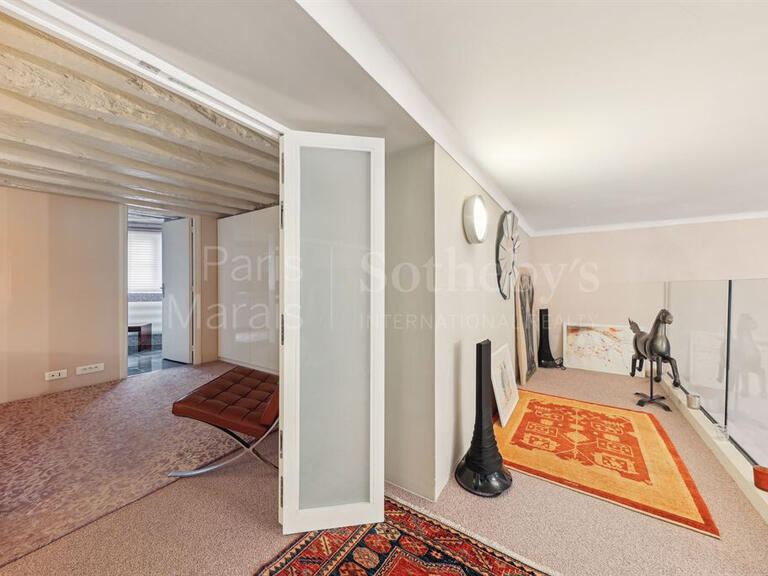 Appartement Paris 3e - 2 chambres - 154m²