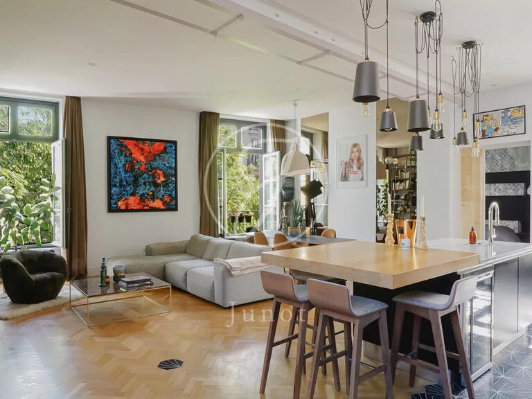 Appartement Paris 3e - 2 chambres - 104m²