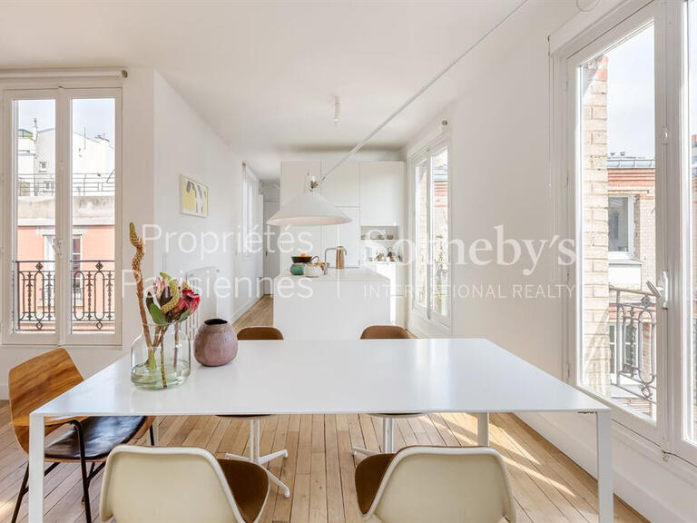 Appartement Paris 3e - 1 chambre - 71m²