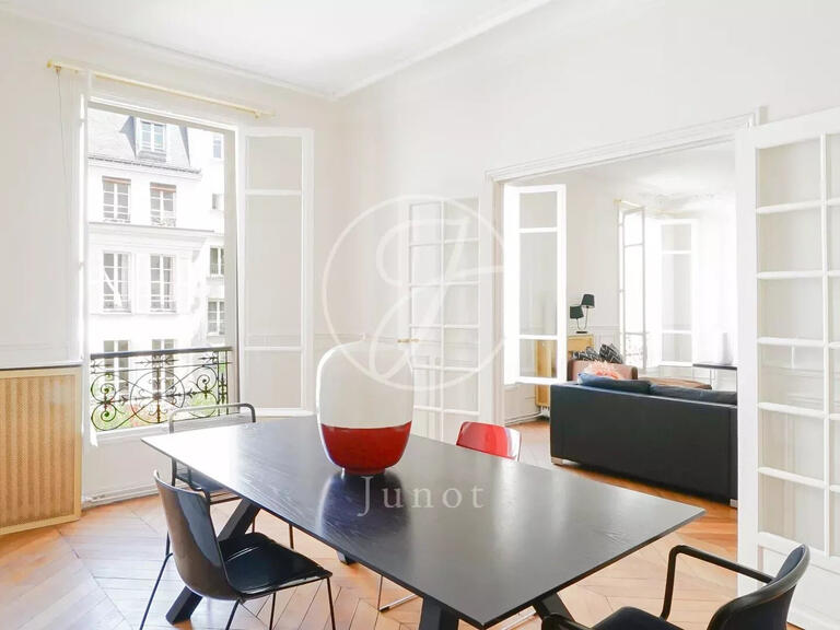 Appartement Paris 3e - 3 chambres - 94m²