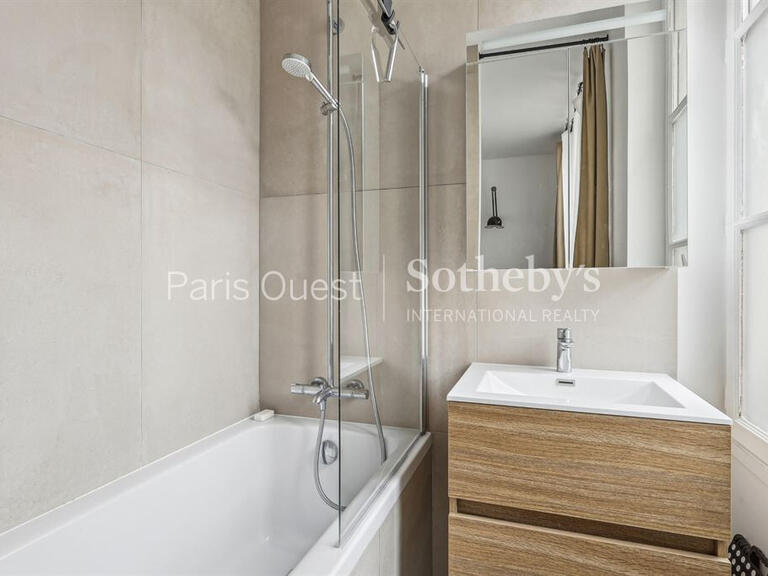 Appartement Paris 3e - 2 chambres - 63m²
