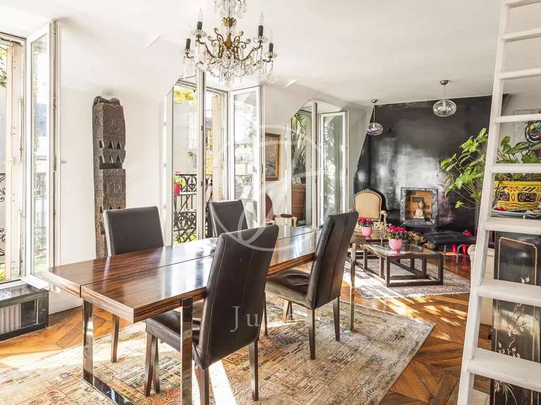 Appartement Paris 3e - 2 chambres - 128m²