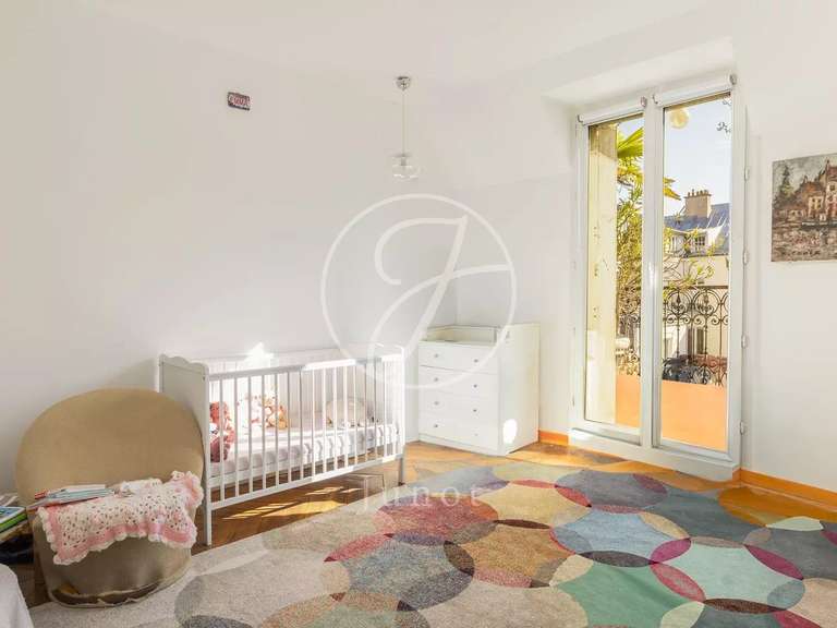 Appartement Paris 3e - 2 chambres - 128m²