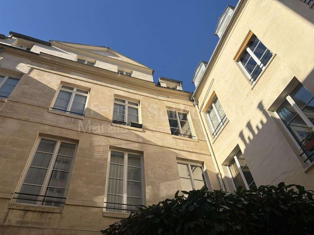 Apartment Paris 3e