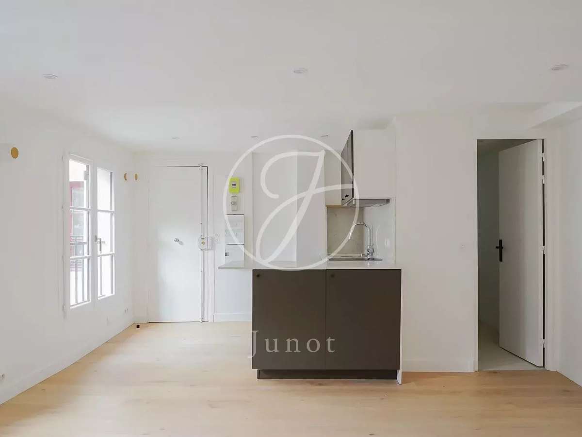 Apartment Paris 3e