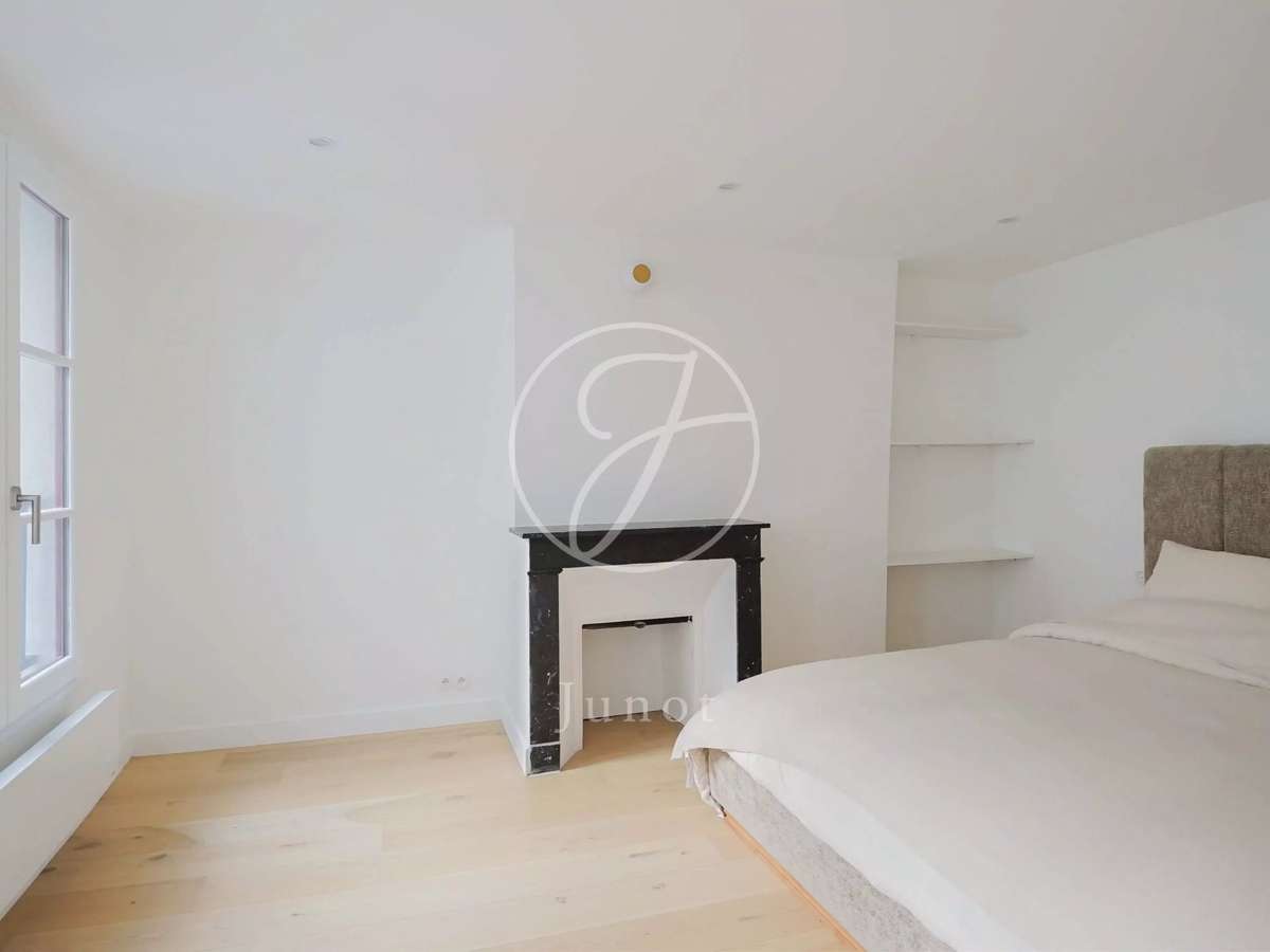 Apartment Paris 3e