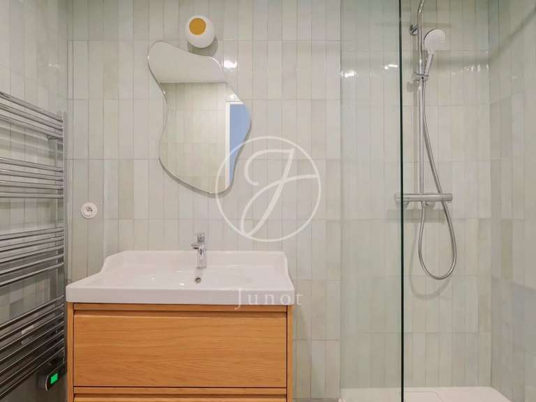 Appartement Paris 3e - 1 chambre - 63m²