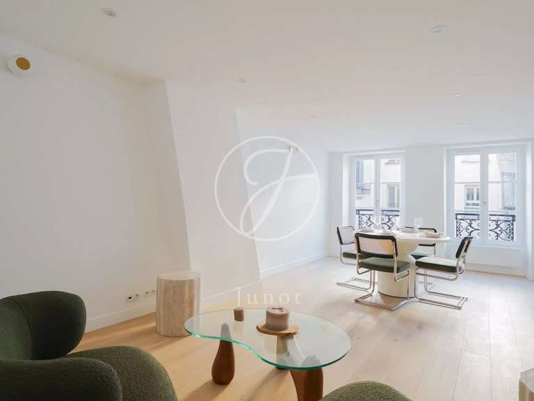 Appartement Paris 3e - 1 chambre - 63m²