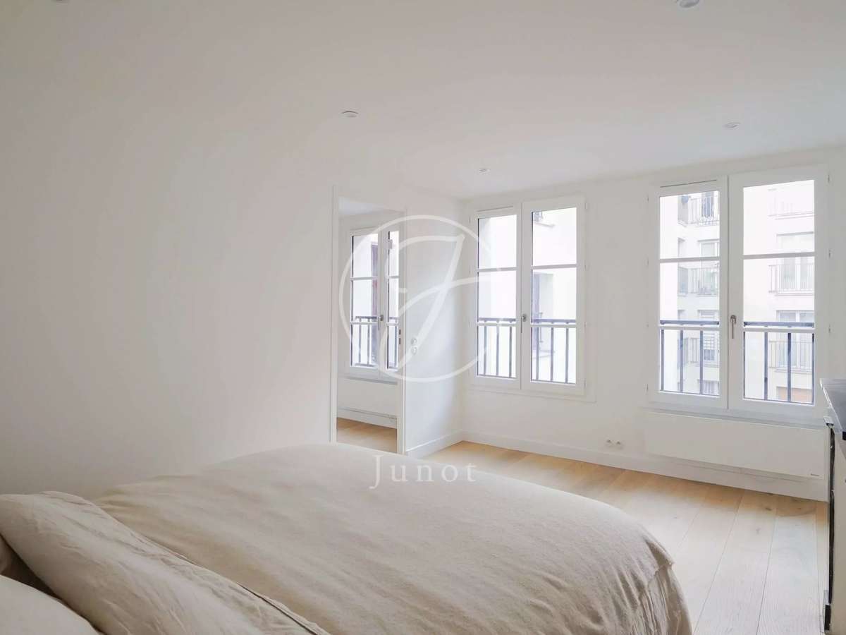 Apartment Paris 3e