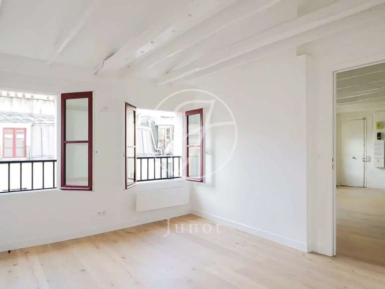 Appartement Paris 3e - 1 chambre - 43m²