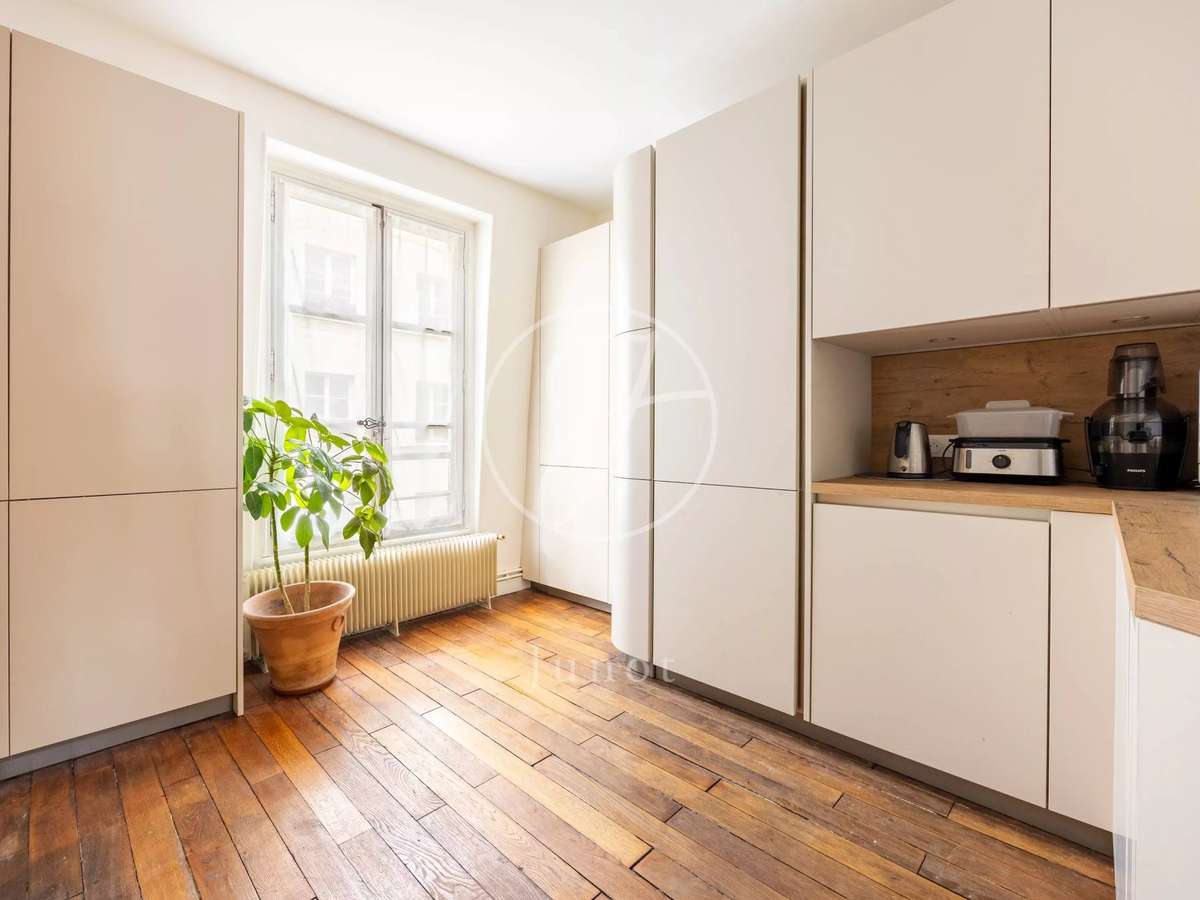 Apartment Paris 3e
