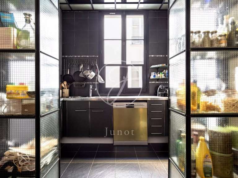 Appartement Paris 3e - 2 chambres - 106m²