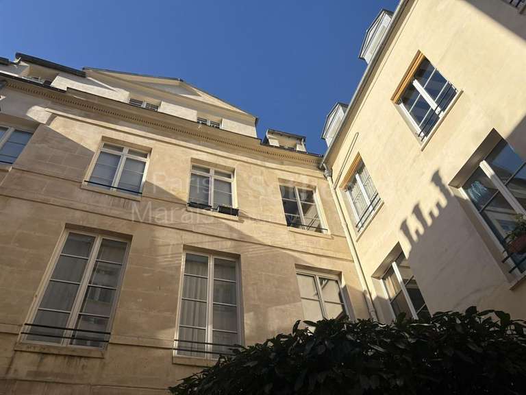 Appartement Paris 3e - 2 chambres - 62m²