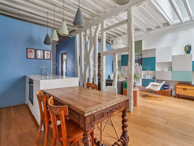 Appartement Paris 3e - 2 chambres - 77m²