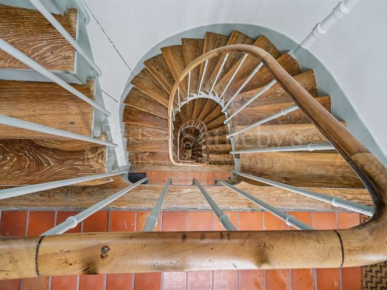 Appartement Paris 3e - 2 chambres - 77m²