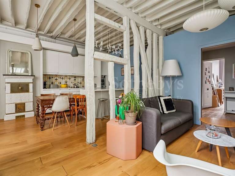 Appartement Paris 3e - 2 chambres - 77m²