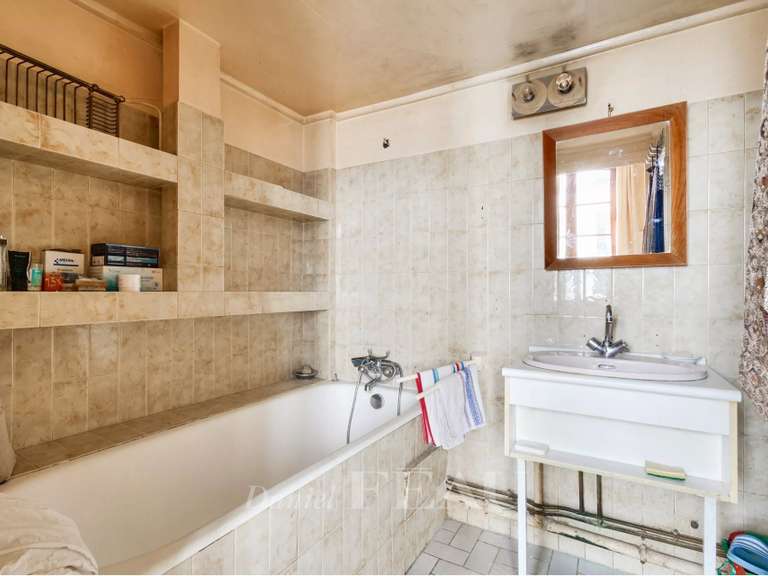 Appartement Paris 3e - 2 chambres - 87m²