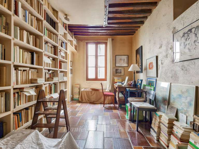 Appartement Paris 3e - 2 chambres - 87m²