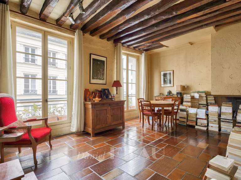 Appartement Paris 3e - 2 chambres - 87m²