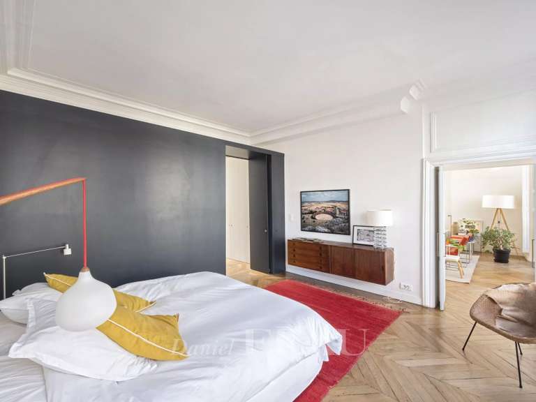 Appartement Paris 3e - 4 chambres - 199m²