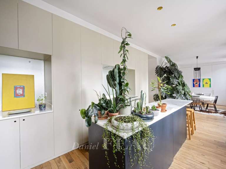 Appartement Paris 3e - 4 chambres - 199m²