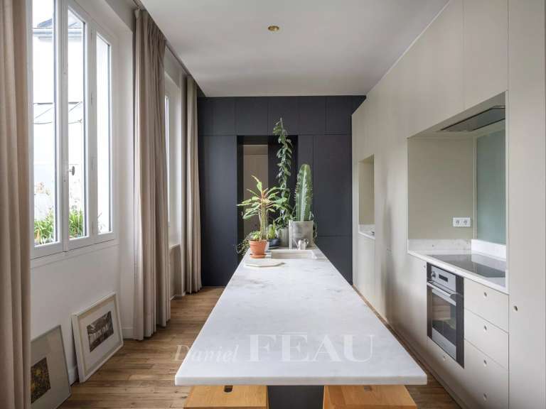 Appartement Paris 3e - 4 chambres - 199m²