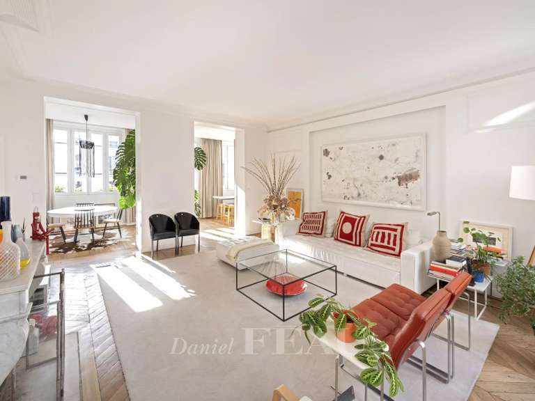 Appartement Paris 3e - 4 chambres - 199m²