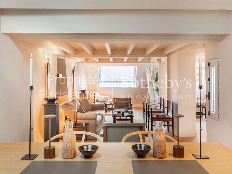 Appartement Paris 3e - 2 chambres - 95m²