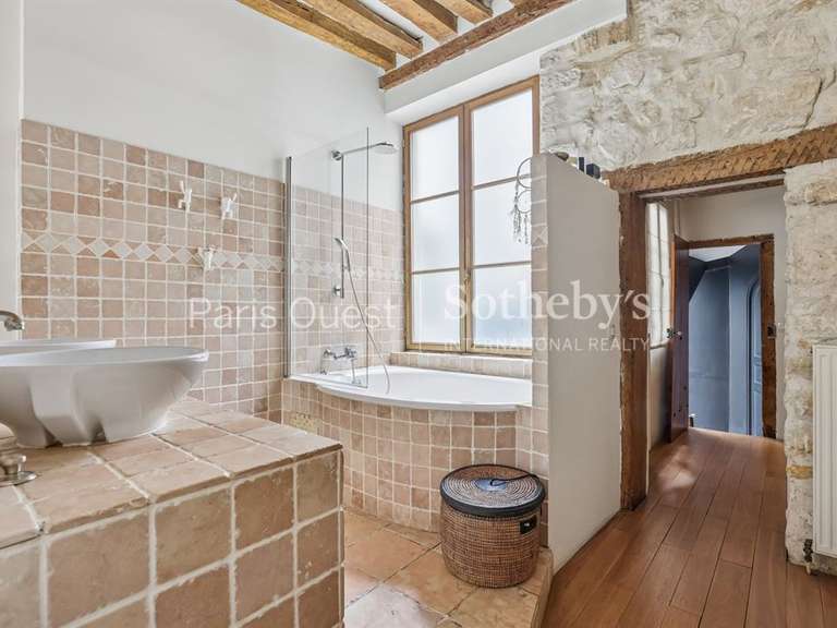 Appartement Paris 3e - 1 chambre - 67m²