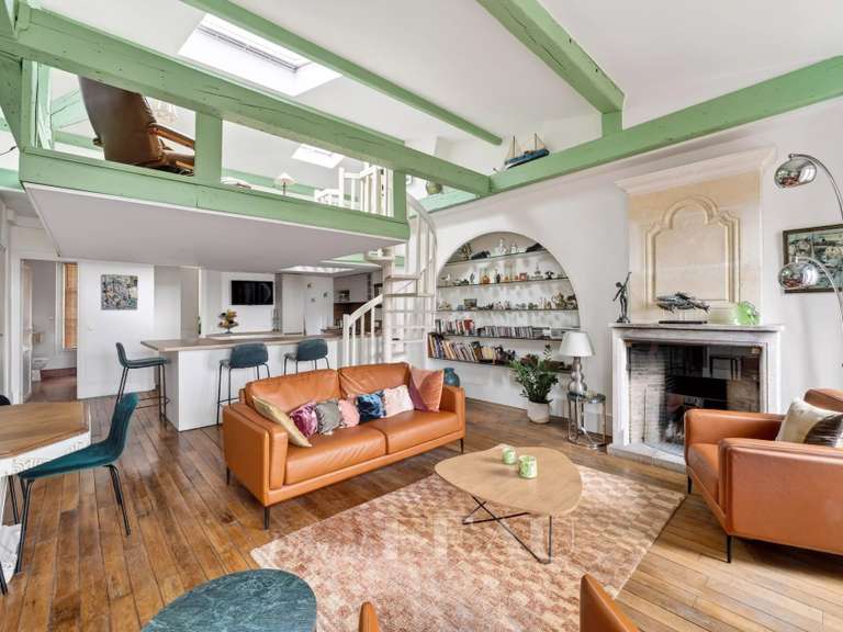 Appartement Paris 3e - 2 chambres - 114m²