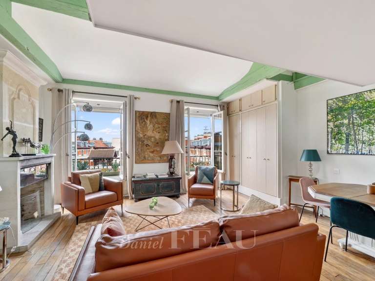 Appartement Paris 3e - 2 chambres - 114m²