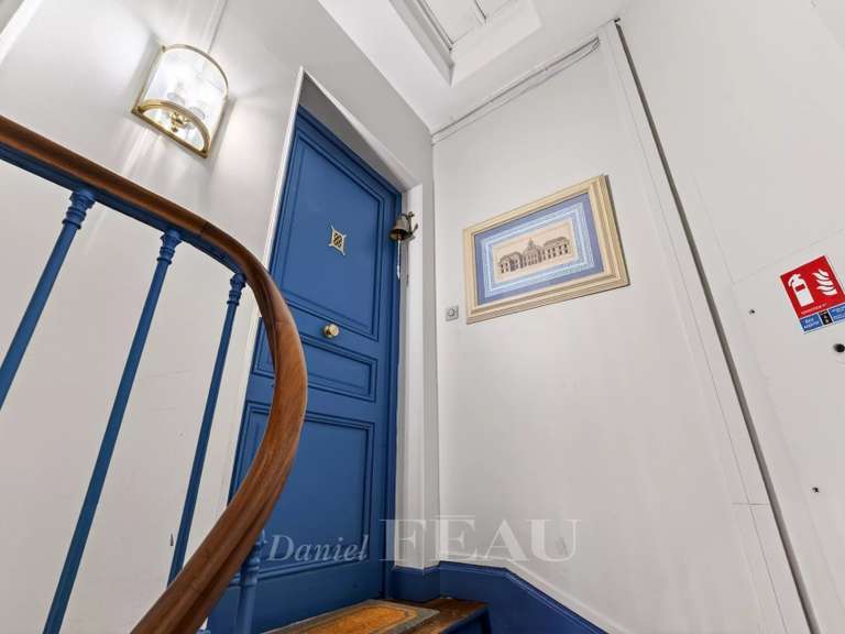 Appartement Paris 3e - 2 chambres - 114m²