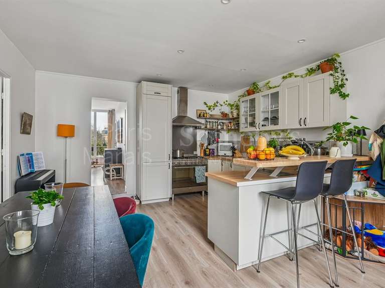 Appartement Paris 3e - 2 chambres - 76m²