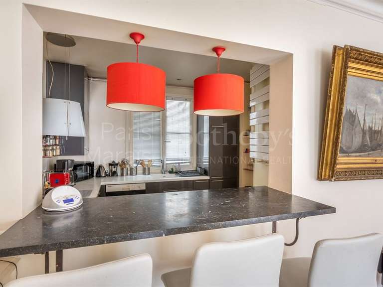 Appartement Paris 3e - 2 chambres - 111m²