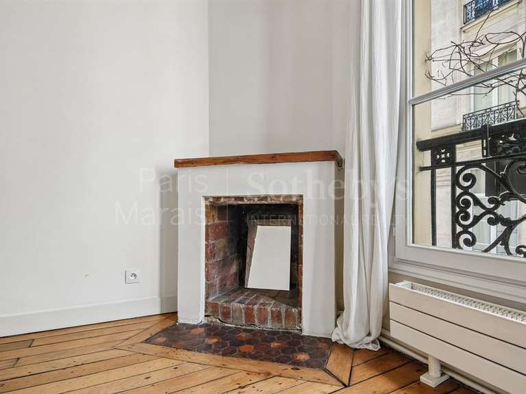 Appartement Paris 3e - 2 chambres - 74m²