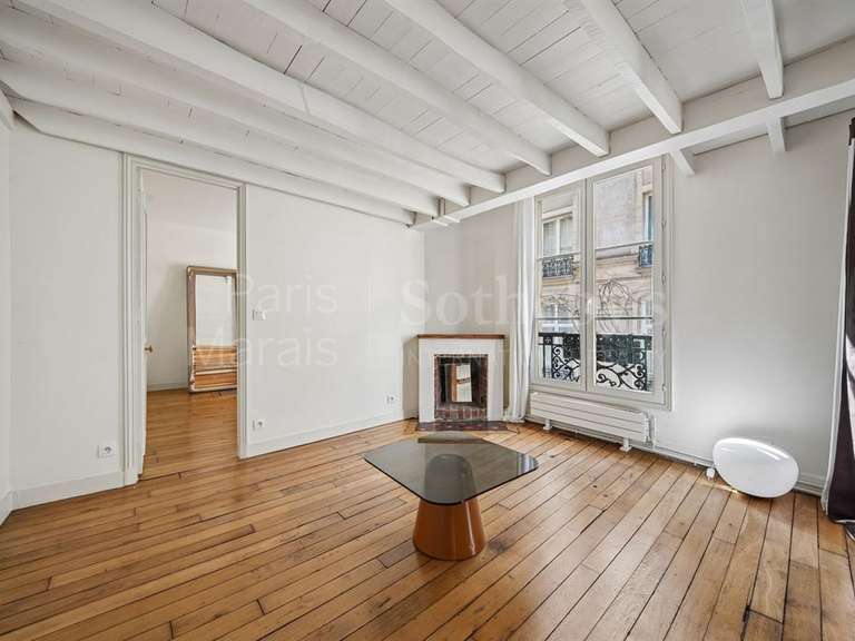 Appartement Paris 3e - 2 chambres - 74m²