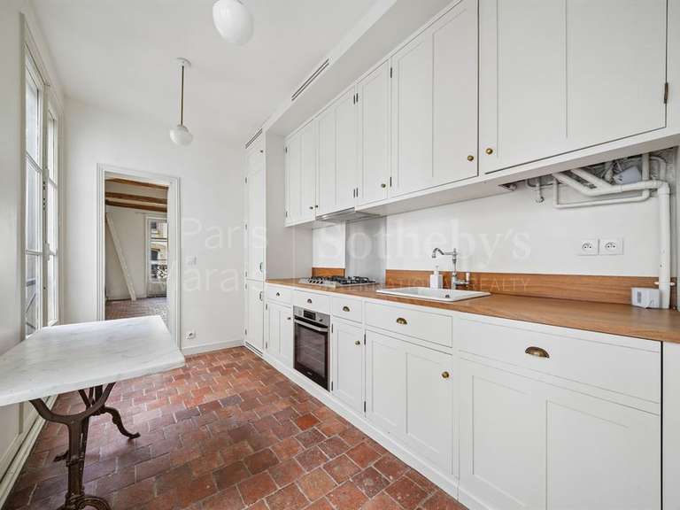 Appartement Paris 3e - 2 chambres - 74m²