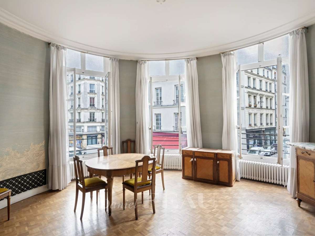 Apartment Paris 3e