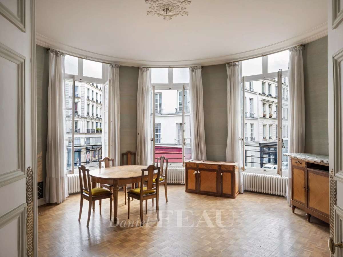 Apartment Paris 3e