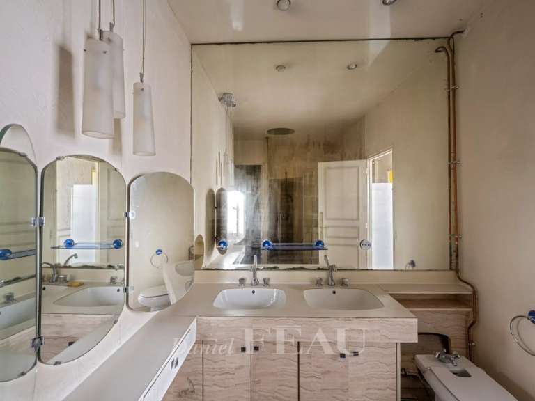 Appartement Paris 3e - 2 chambres - 118m²