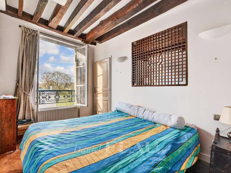 Appartement Paris 3e - 2 chambres - 78m²