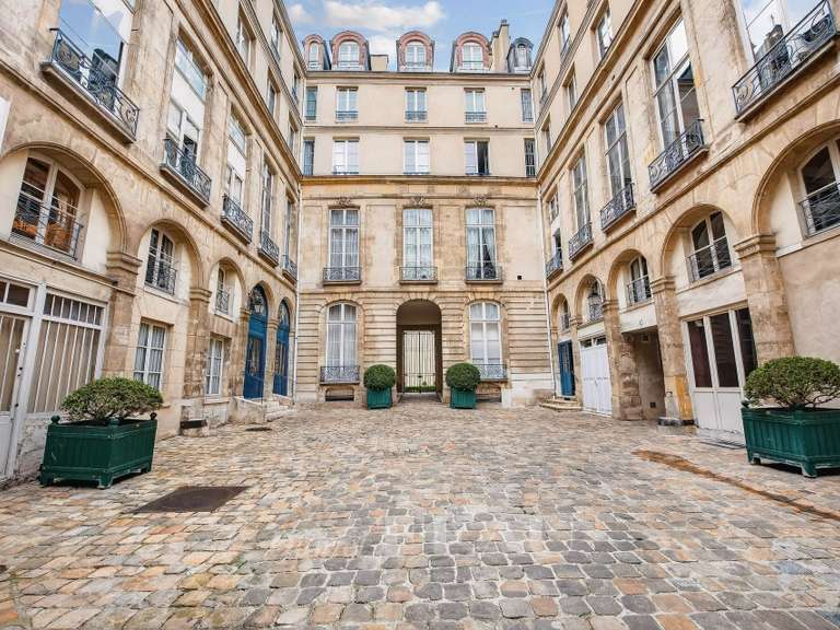 Appartement Paris 3e - 2 chambres - 78m²