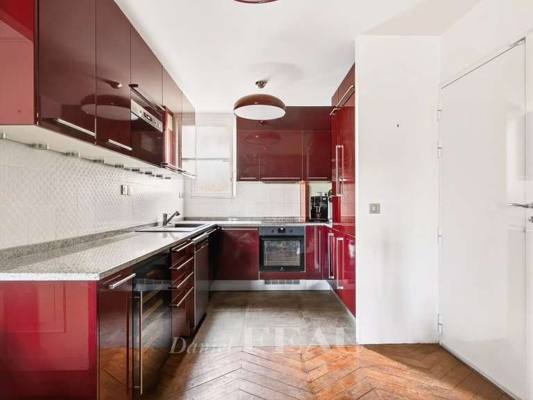 Appartement Paris 3e - 2 chambres - 78m²